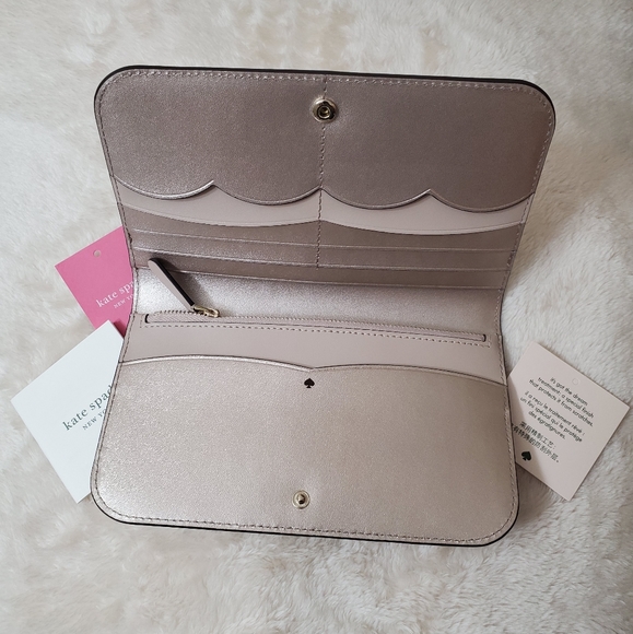 🔥🔥SALE🔥🔥Kate spade bifold wallet - Picture 8 of 16